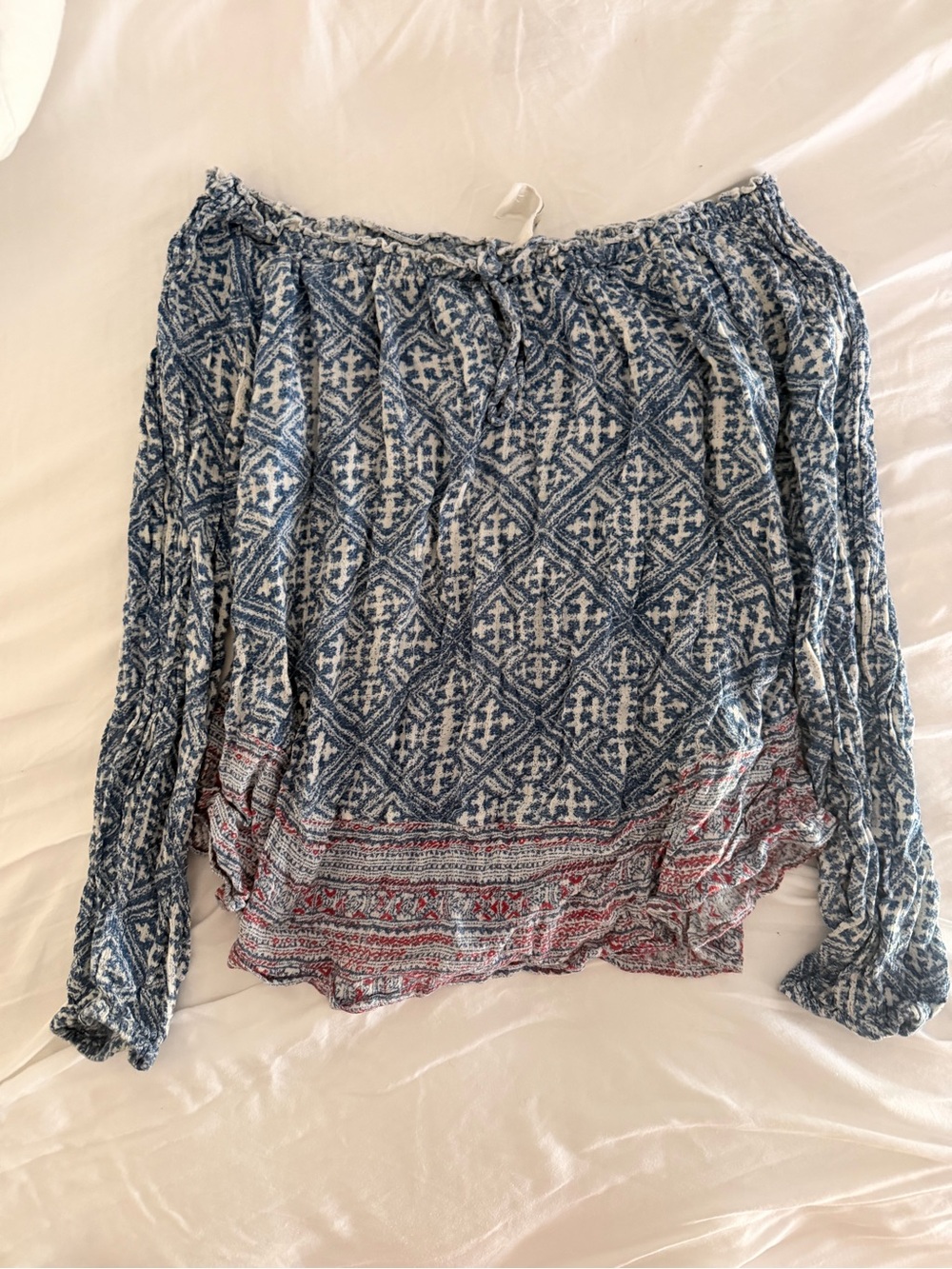 Abercrombie & Fitch Blue and White Printed Off-Shoulder Blouse with Red Accent
